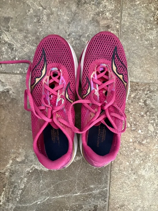 Women’s saucony endorphin pro 3 - Picture 1 of 4